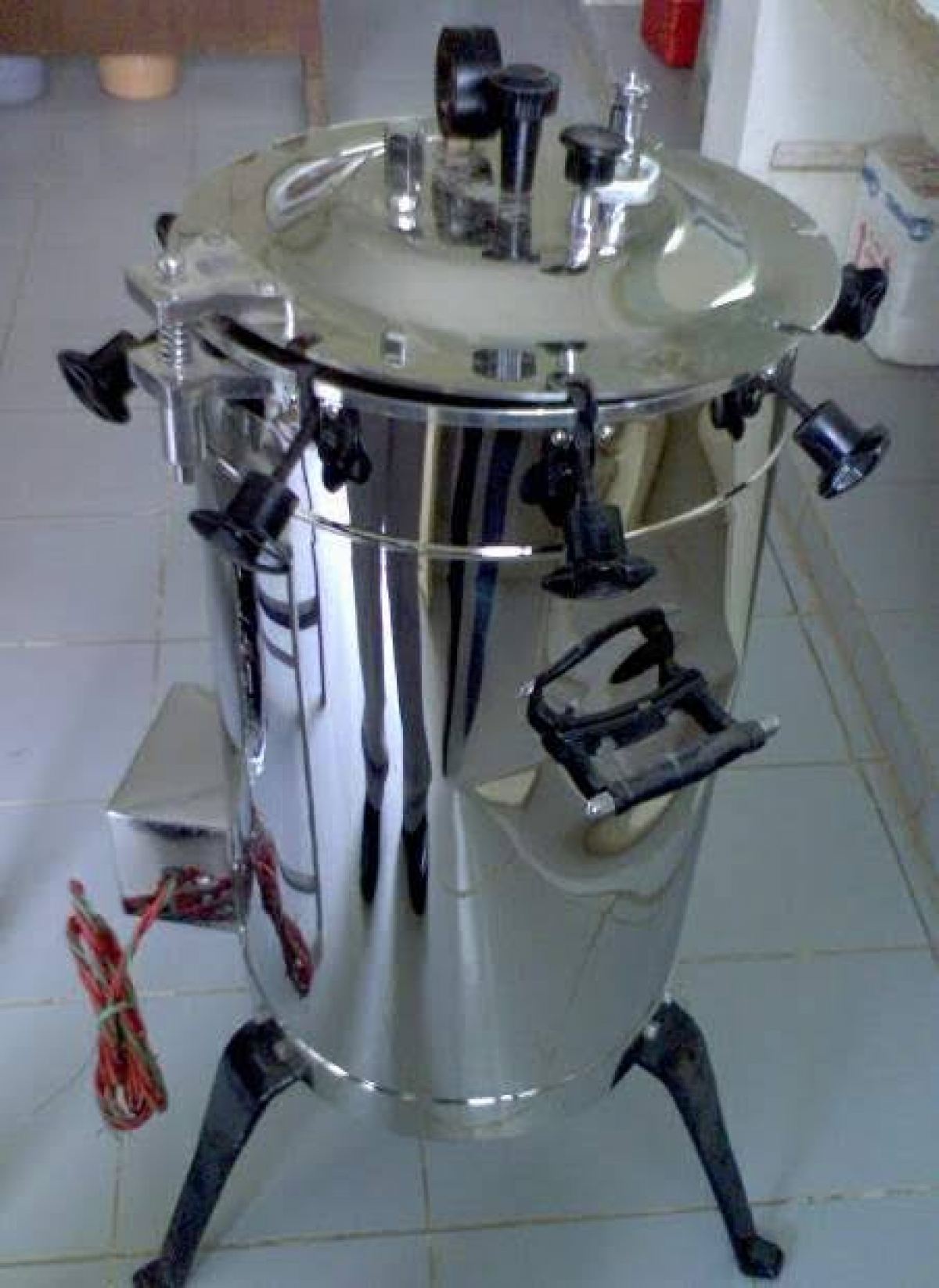 Scientific and laboratory equipment